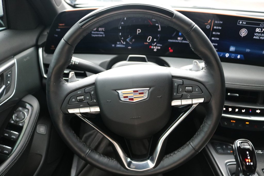 2025 Cadillac CT5 Premium Luxury in Montréal, Quebec - 10 - w1024h768px