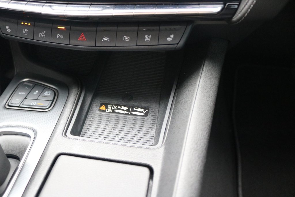 2025 Cadillac CT5 Premium Luxury in Montréal, Quebec - 15 - w1024h768px