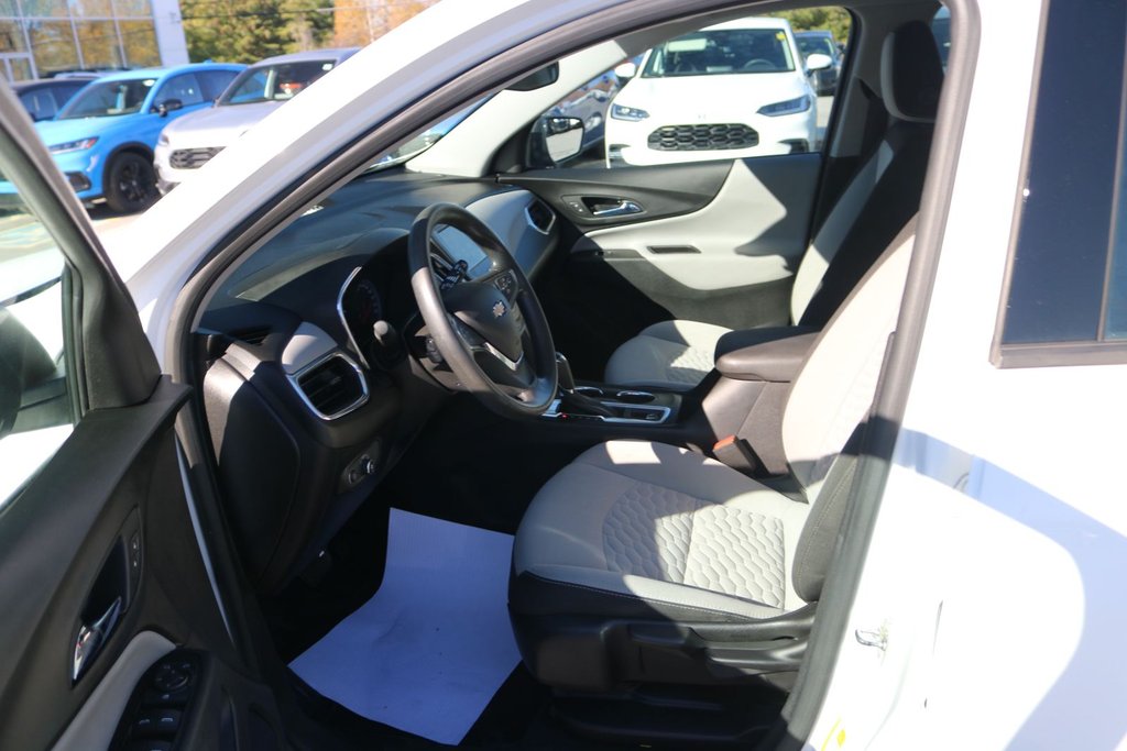 2019 Chevrolet Equinox LS in Gatineau, Quebec - 7 - w1024h768px