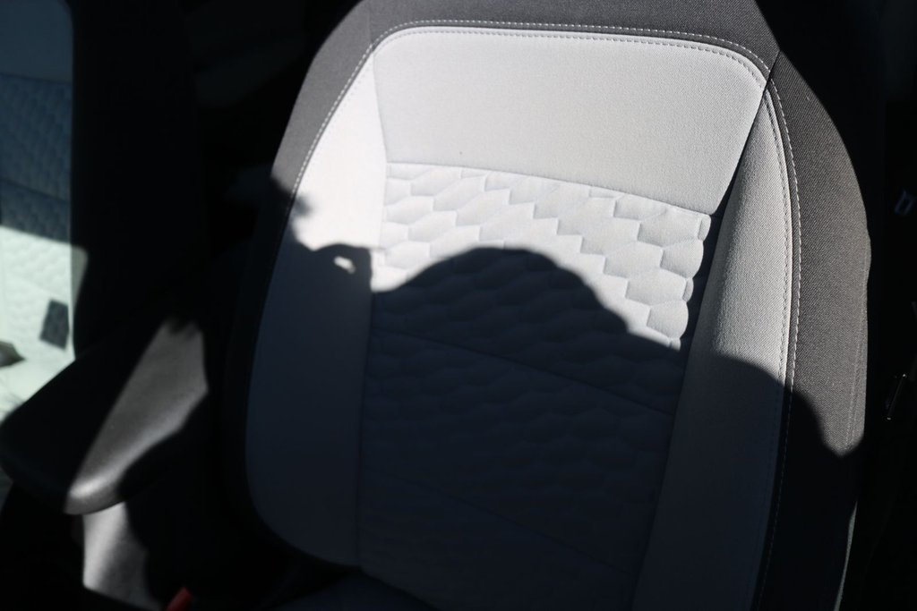 2019 Chevrolet Equinox LS in Gatineau, Quebec - 20 - w1024h768px