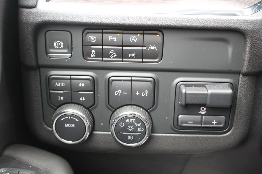 Chevrolet Tahoe Premier 2025 à Gatineau, Québec - 18 - w1024h768px