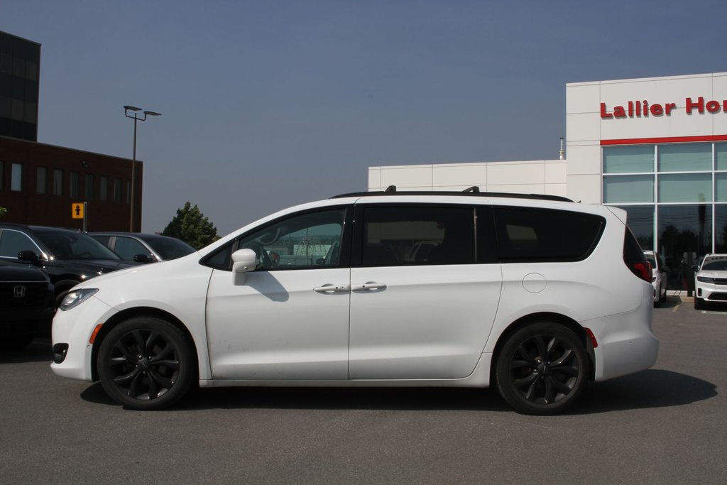 2019 Chrysler Pacifica Touring Plus in Gatineau, Quebec - 2 - w1024h768px