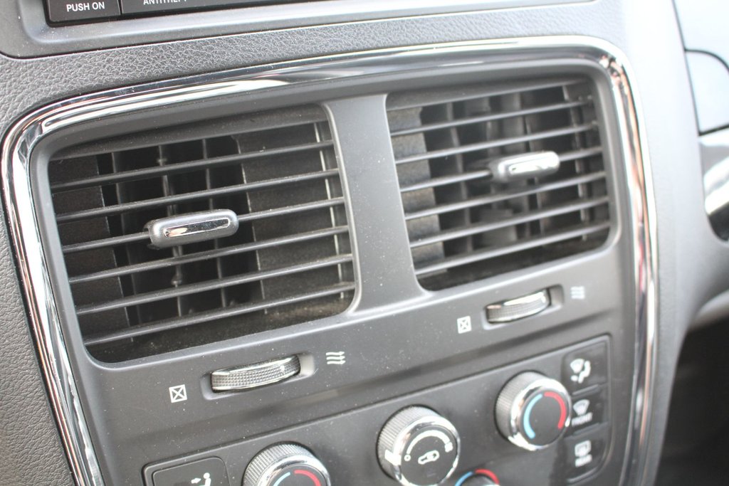 Dodge Grand Caravan SXT | Premium Plus 2015 à , Québec - 18 - w1024h768px