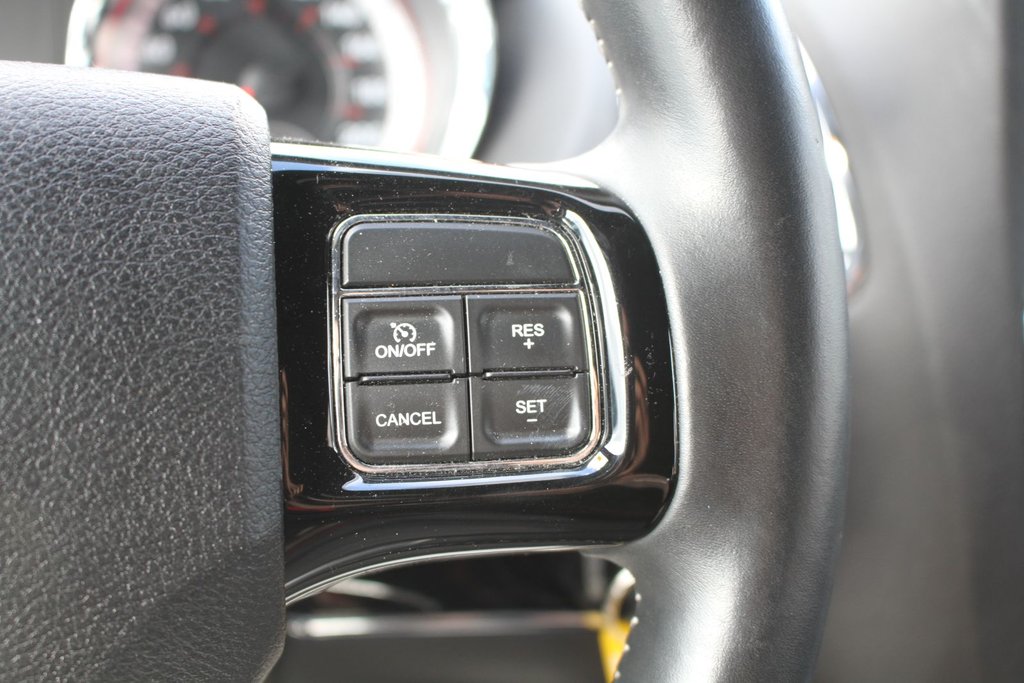 Dodge Grand Caravan SXT | Premium Plus 2015 à , Québec - 16 - w1024h768px