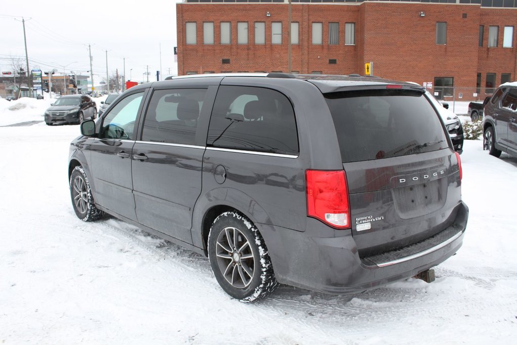 2017 Dodge Grand Caravan SE PLUS in Gatineau, Quebec - 3 - w1024h768px