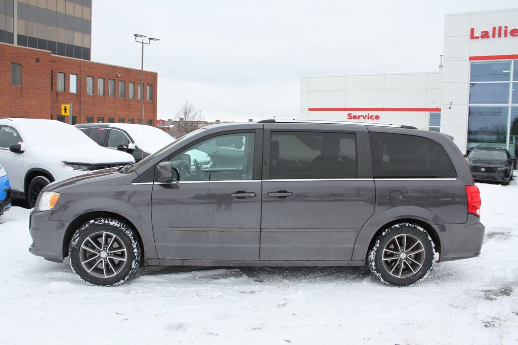 2017 Dodge Grand Caravan SE PLUS in Gatineau, Quebec - 2 - w1024h768px