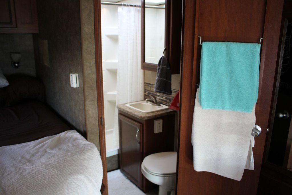 2014 Ford E-350 Super Duty Four Winds/Thor 24C in Gatineau, Quebec - 40 - w1024h768px