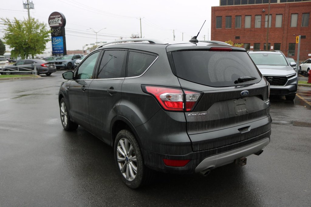 2018 Ford Escape Titanium in Montréal, Quebec - 3 - w1024h768px