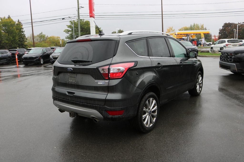 2018 Ford Escape Titanium in Montréal, Quebec - 5 - w1024h768px