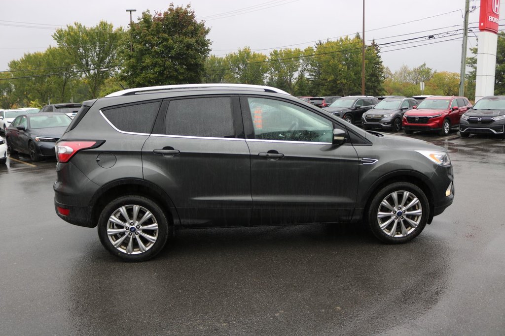 2018 Ford Escape Titanium in Montréal, Quebec - 6 - w1024h768px