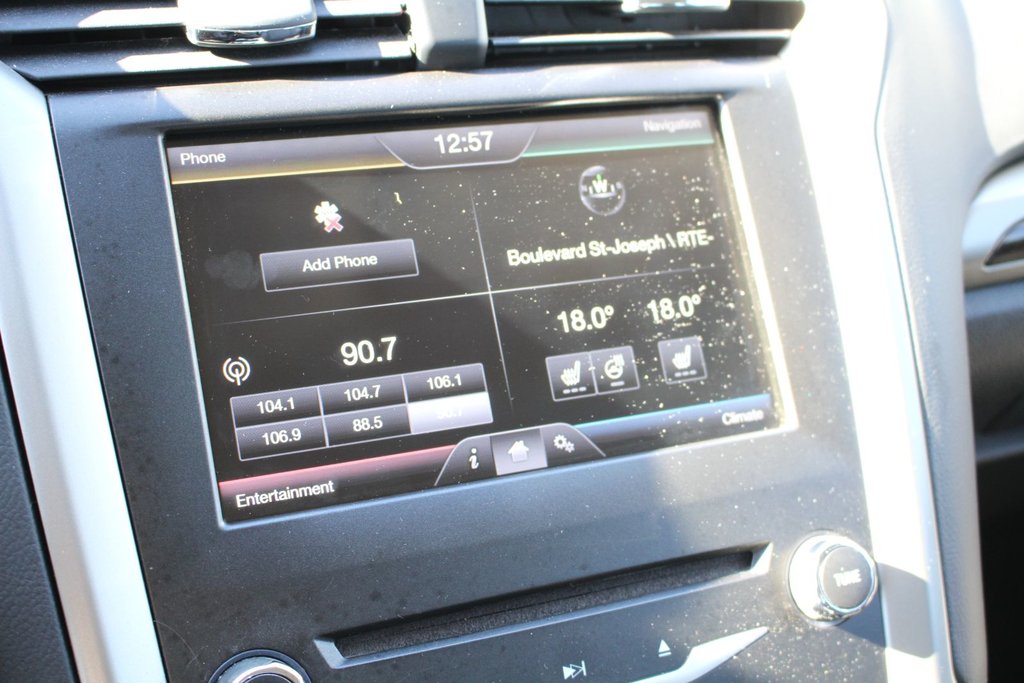 2015 Ford Fusion SE in Gatineau, Quebec - 17 - w1024h768px