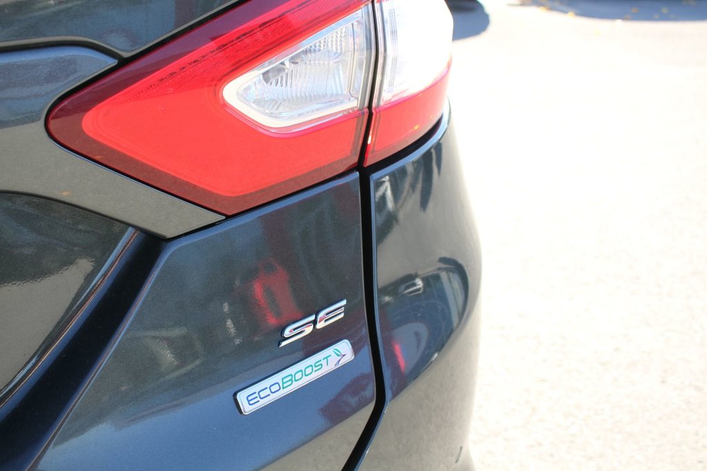 2015 Ford Fusion SE in Gatineau, Quebec - 7 - w1024h768px
