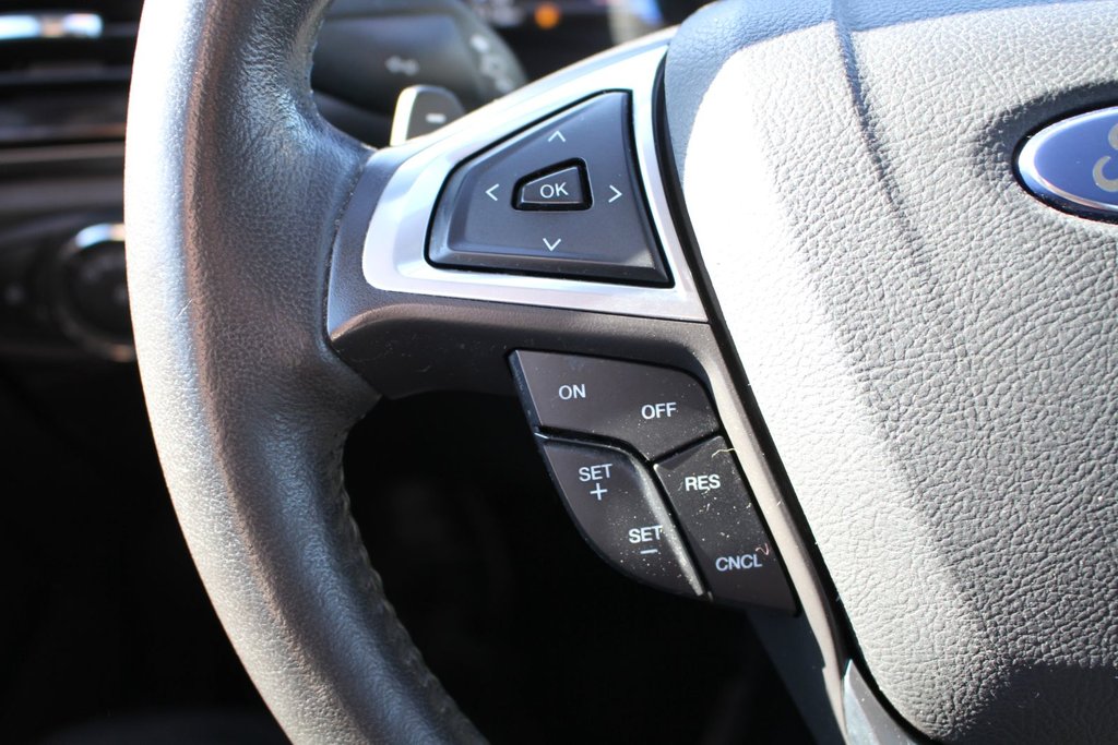 2015 Ford Fusion SE in Gatineau, Quebec - 11 - w1024h768px