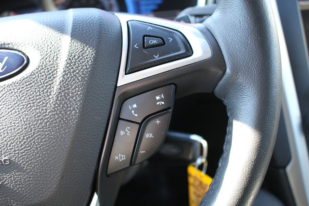 2015 Ford Fusion SE in Gatineau, Quebec - 14 - w1024h768px