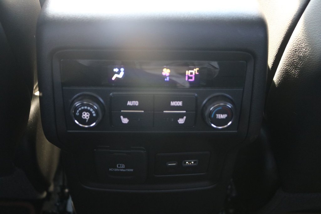 2021 GMC Acadia AT4 in Montréal, Quebec - 10 - w1024h768px
