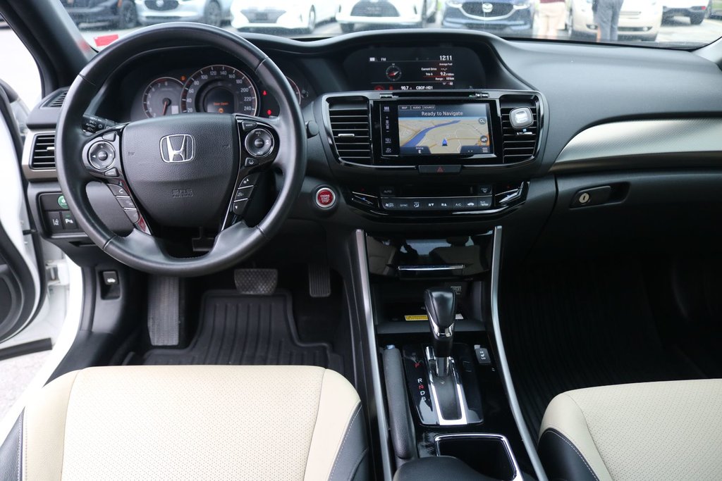 Honda Accord Coupe Touring 2016 à Gatineau, Québec - 9 - w1024h768px