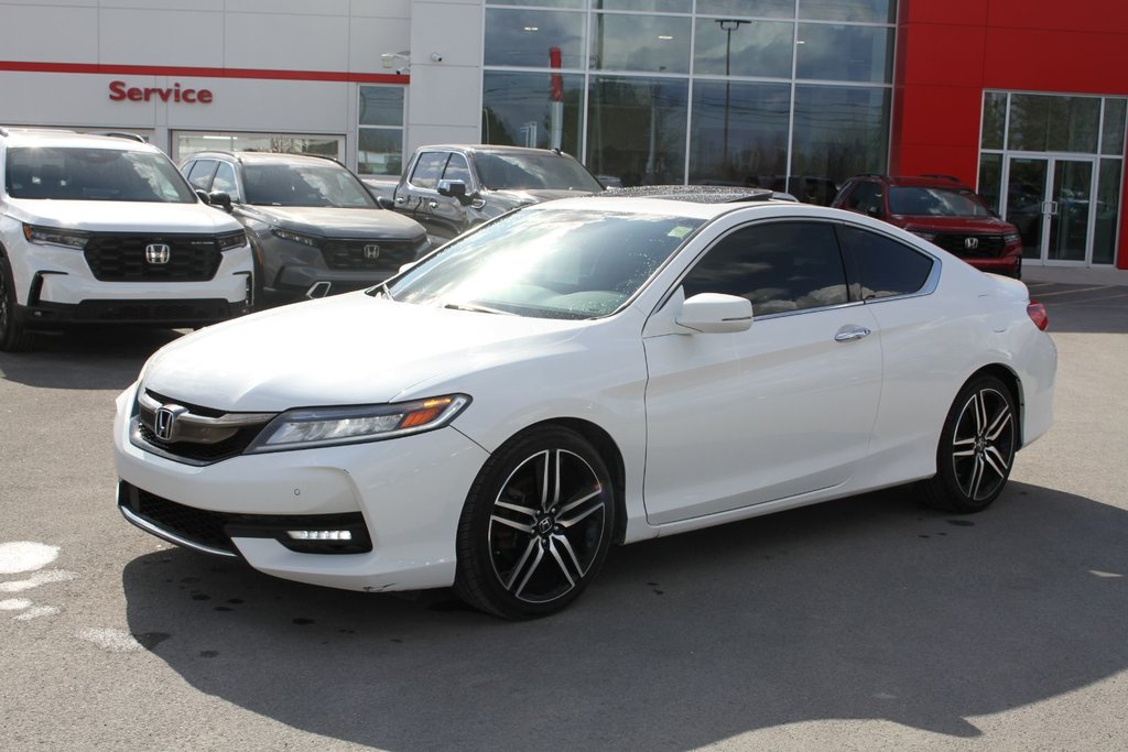 2017  Accord Coupe Touring in Gatineau, Quebec - 3 - w1024h768px