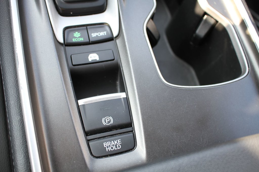 Honda Accord Hybrid Touring 2019 à , Québec - 20 - w1024h768px