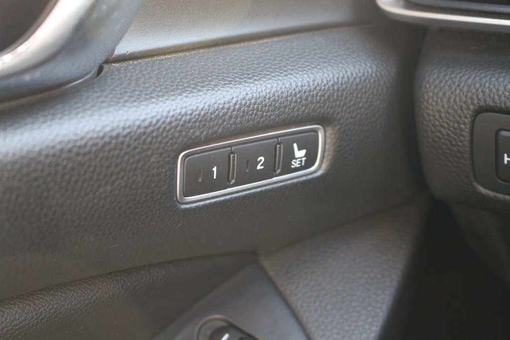 Honda Accord Hybrid Touring 2019 à , Québec - 17 - w1024h768px