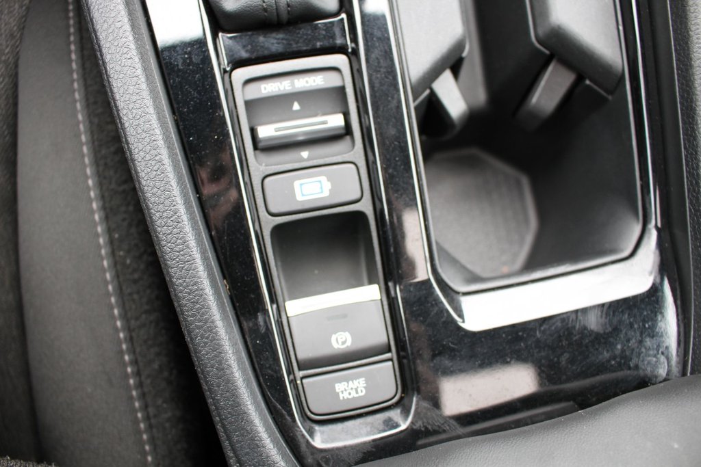 Honda Accord Hybrid Sport 2023 à Gatineau, Québec - 16 - w1024h768px