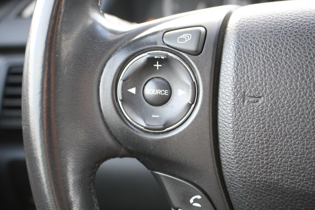 Honda Accord Touring 2014 à Gatineau, Québec - 14 - w1024h768px