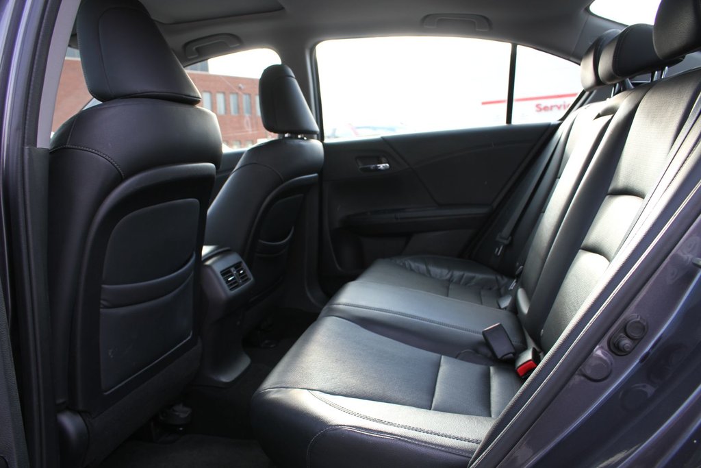 Honda Accord Touring 2014 à Gatineau, Québec - 9 - w1024h768px