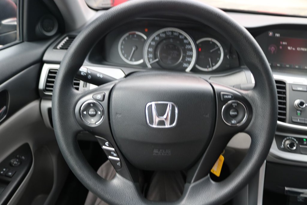 Honda Accord LX 2015 à Montréal, Québec - 10 - w1024h768px