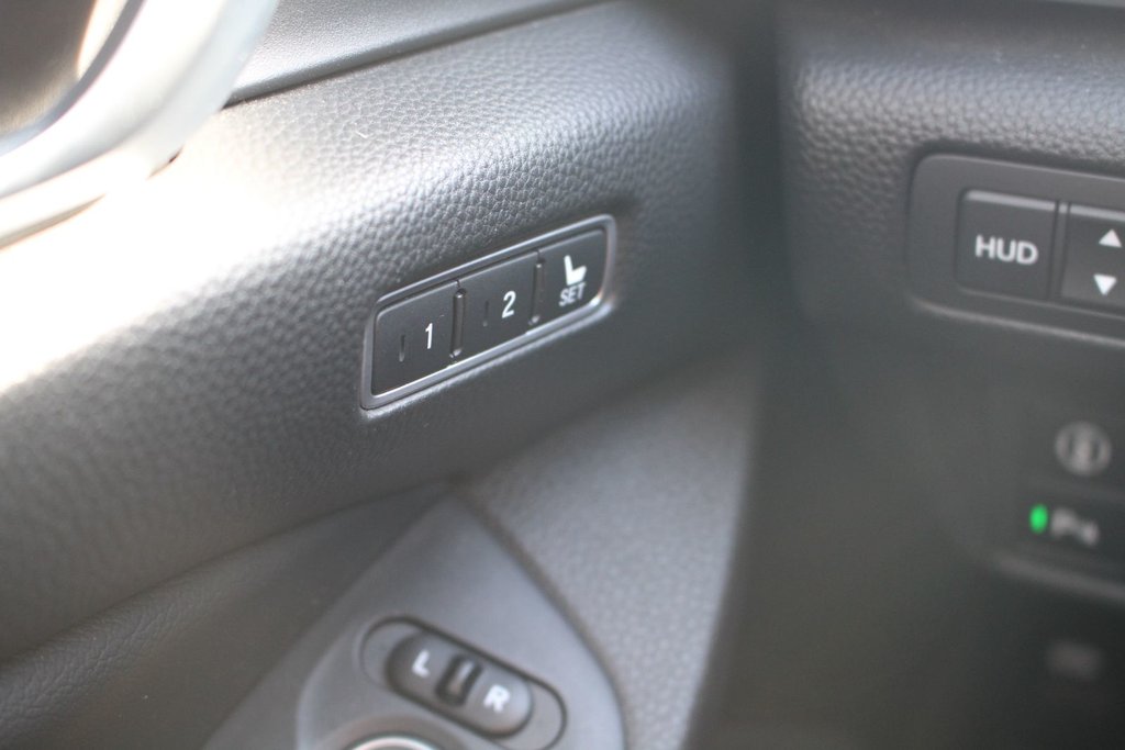 2018 Honda Accord Touring 2.0 in , Quebec - 16 - w1024h768px