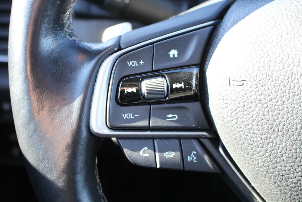 Honda Accord Touring 2.0 2018 à Gatineau, Québec - 14 - w1024h768px