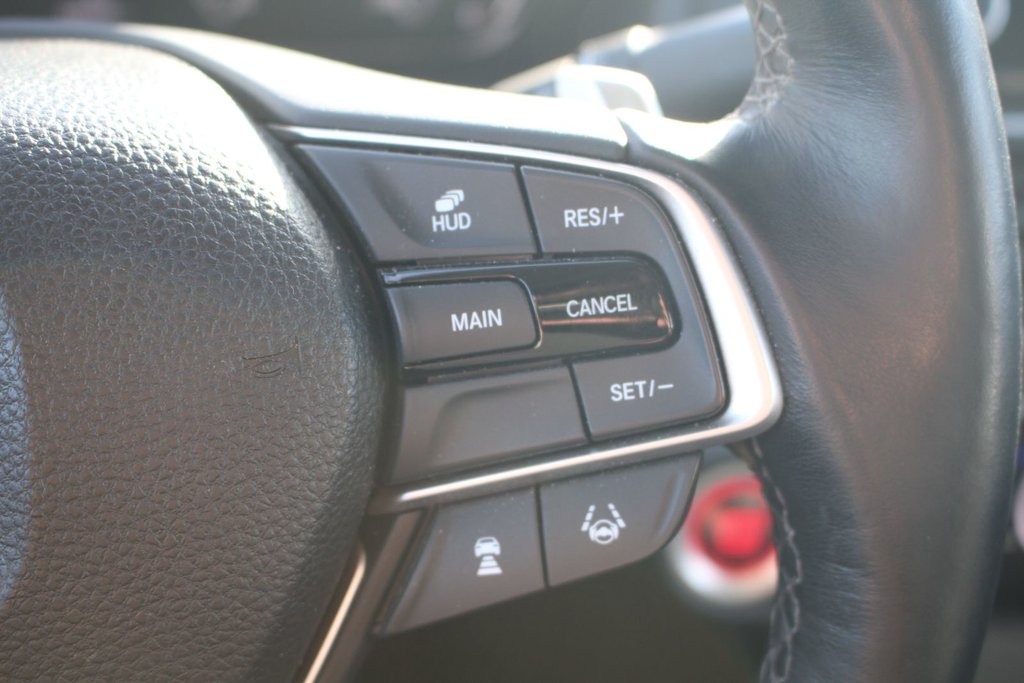 2018 Honda Accord Touring 2.0 in , Quebec - 18 - w1024h768px