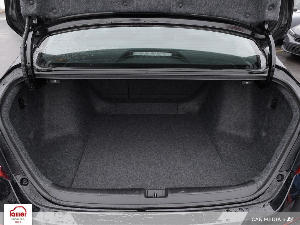 Honda Accord Sedan Touring 2.0 2021 à , Québec - 11 - w1024h768px