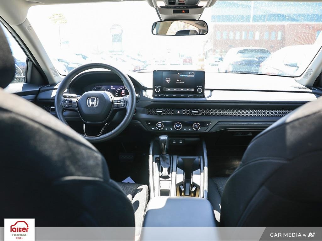 Honda Accord EX 2024 à , Québec - 25 - w1024h768px