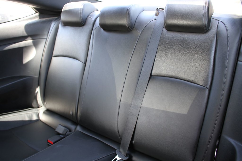 2020 Honda Civic Coupe Touring in , Quebec - 9 - w1024h768px