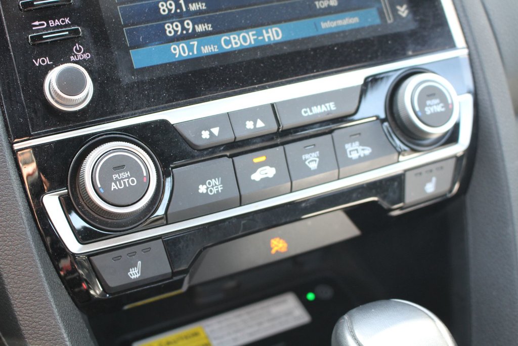 2020 Honda Civic Coupe Touring in , Quebec - 19 - w1024h768px
