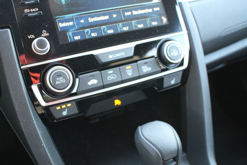 Honda Civic Coupe LX 2020 à , Québec - 14 - w1024h768px