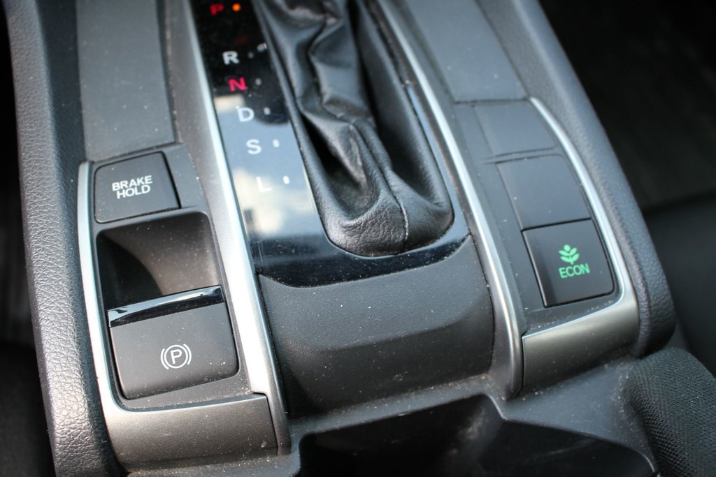 2017 Honda Civic Hatchback LX in Gatineau, Quebec - 15 - w1024h768px