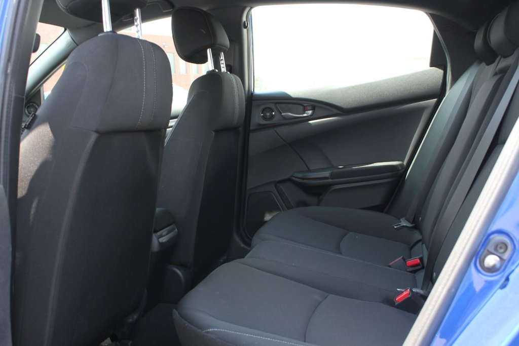 Honda Civic Hatchback LX 2018 à Gatineau, Québec - 8 - w1024h768px