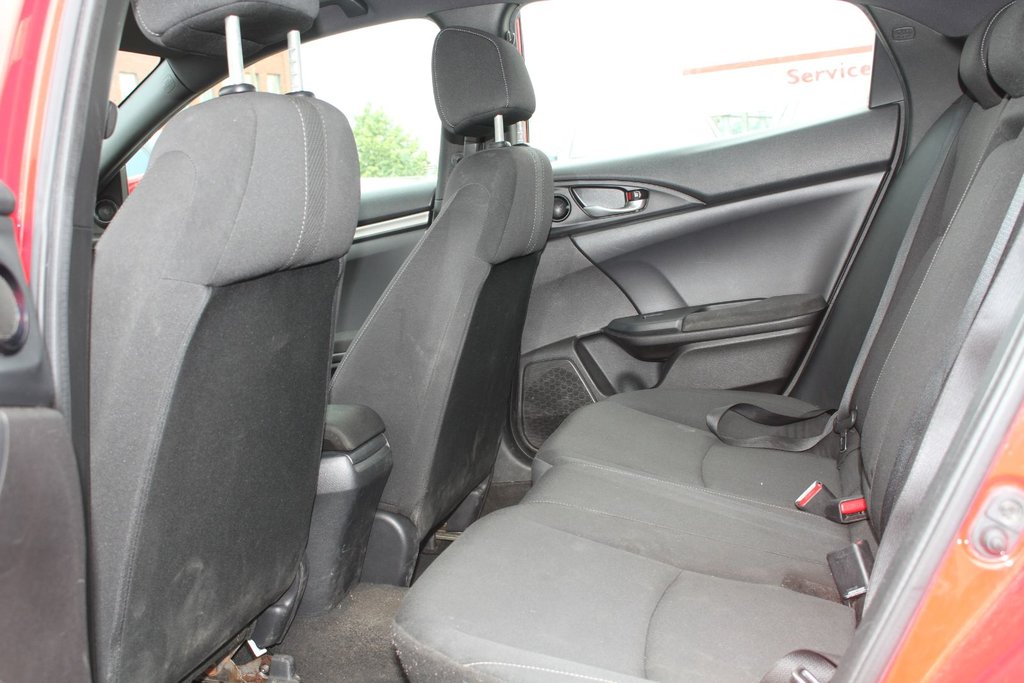 Honda Civic Hatchback LX 2019 à Gatineau, Québec - 8 - w1024h768px
