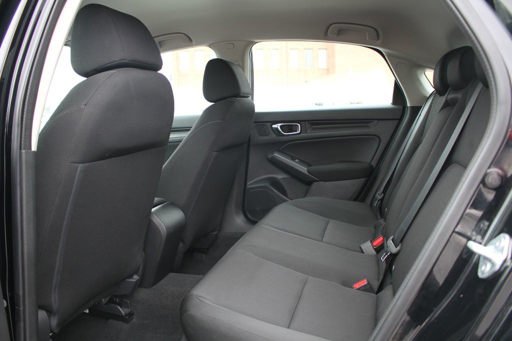 2022 Honda Civic Hatchback LX in Gatineau, Quebec - 8 - w1024h768px