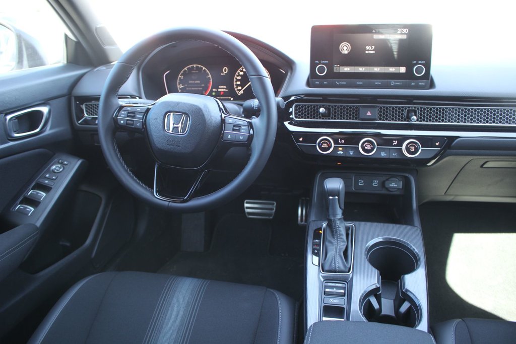 2025 Honda Civic Hatchback Sport in Montréal, Quebec - 9 - w1024h768px