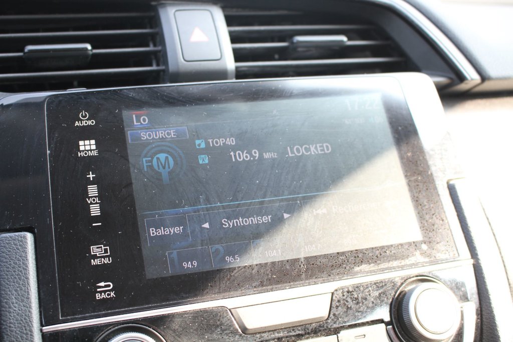 Honda Civic LX 2018 à Gatineau, Québec - 17 - w1024h768px