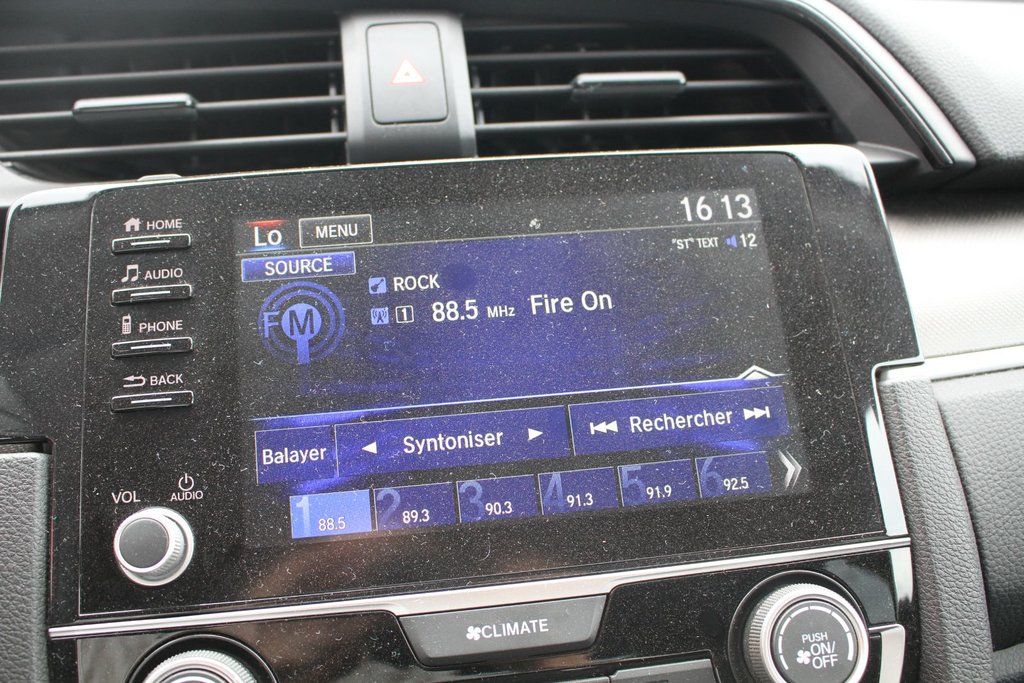 2020 Honda Civic LX in Gatineau, Quebec - 17 - w1024h768px
