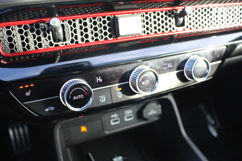 Honda Civic Si  2022 à , Québec - 19 - w1024h768px