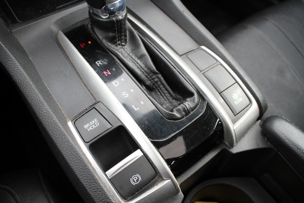 Honda Civic Touring 2016 à Gatineau, Québec - 16 - w1024h768px