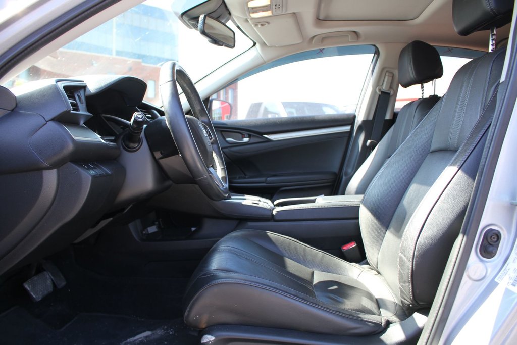 Honda Civic Touring 2018 à Gatineau, Québec - 7 - w1024h768px