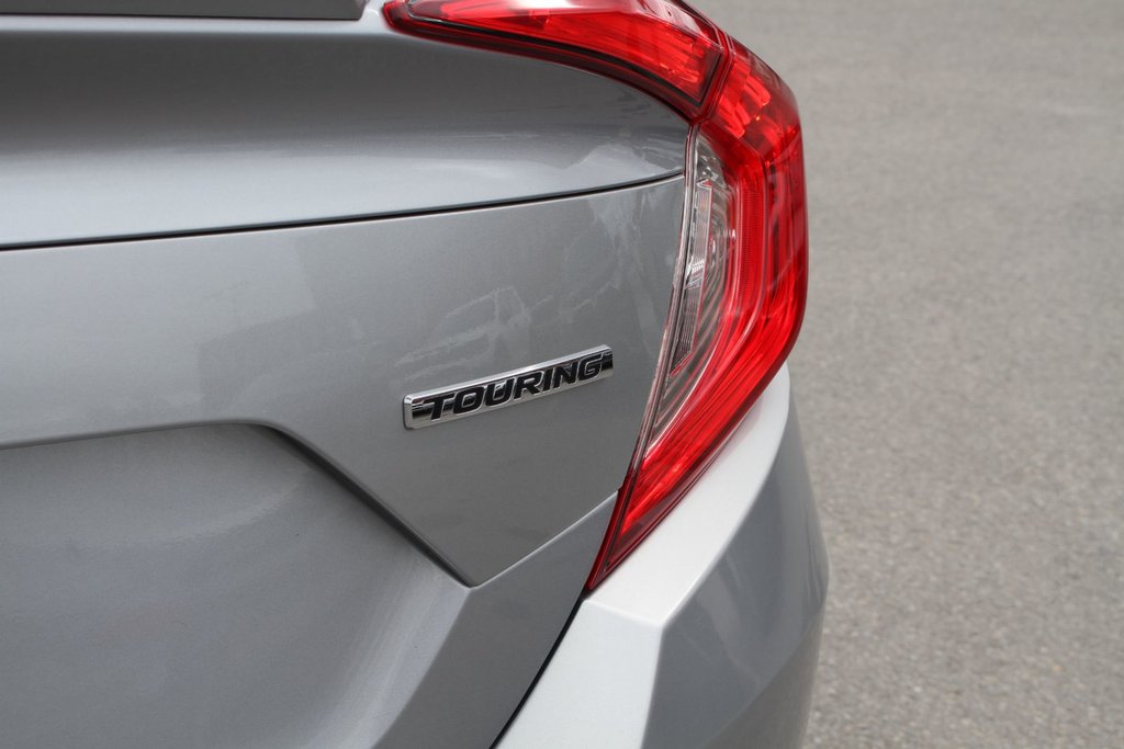 Honda Civic Touring 2018 à Gatineau, Québec - 7 - w1024h768px