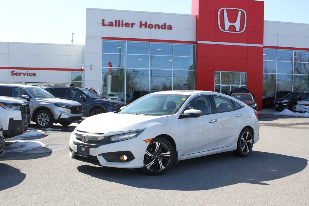 Honda Civic Touring 2018 à Gatineau, Québec - 1 - w1024h768px