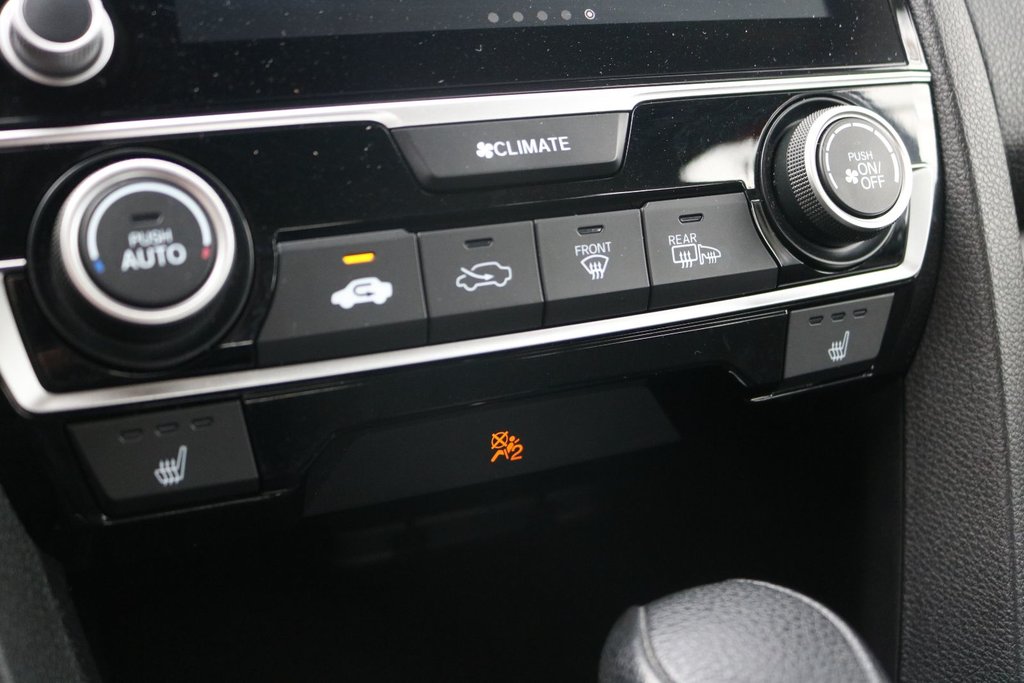 2019 Honda Civic LX in Montréal, Quebec - 16 - w1024h768px