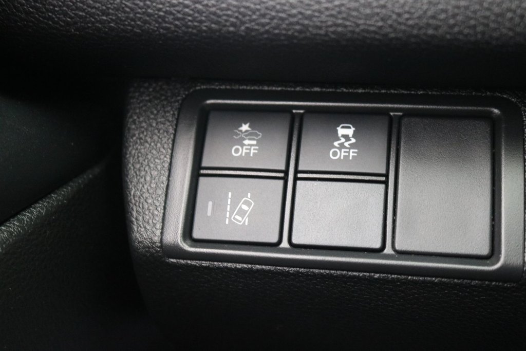 2019 Honda Civic LX in Montréal, Quebec - 13 - w1024h768px