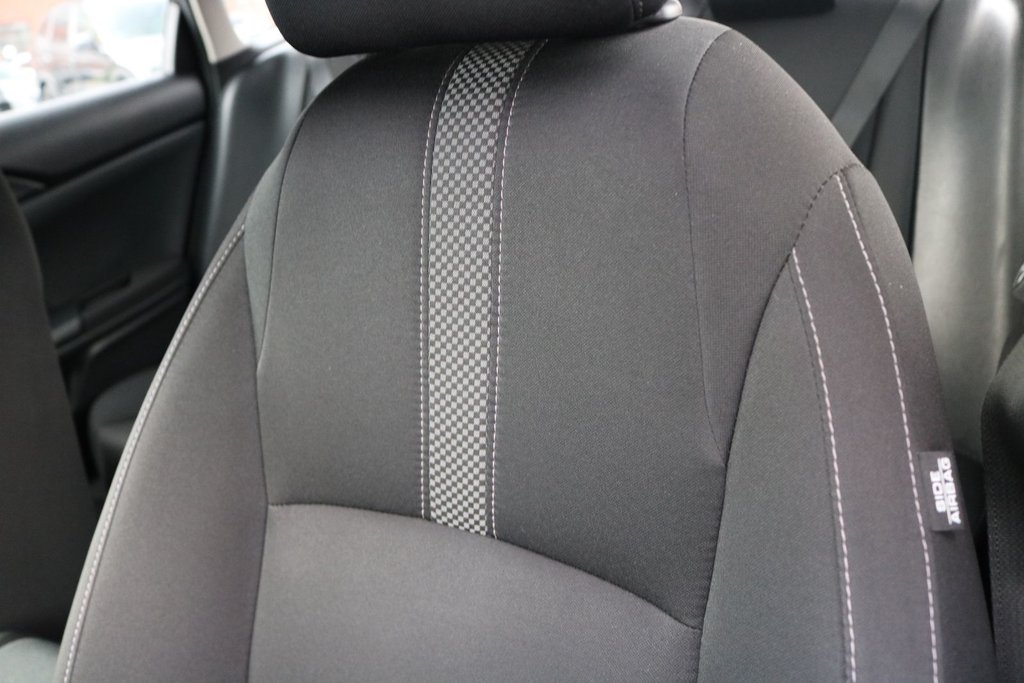 2019 Honda Civic LX in Montréal, Quebec - 20 - w1024h768px